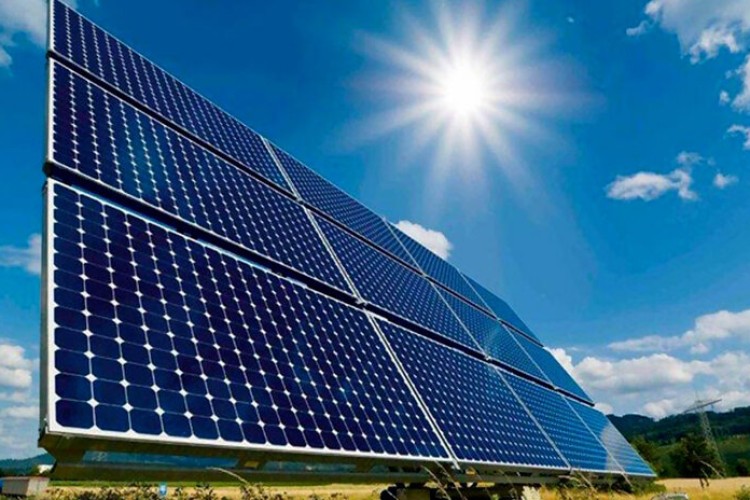 کمک نیروگاه‌های خورشیدی به کشاورزی استان مرکزی