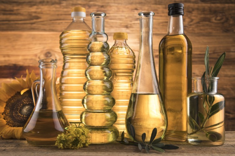 آینده بازار روغن در گرو تصمیم‌گیری سران قوا و مجلس