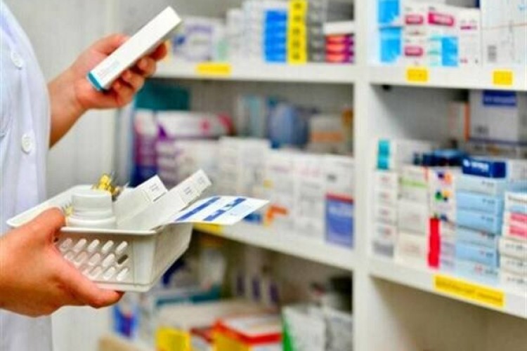 نگران «دارو» نباشید؛ ذخایر کافی است