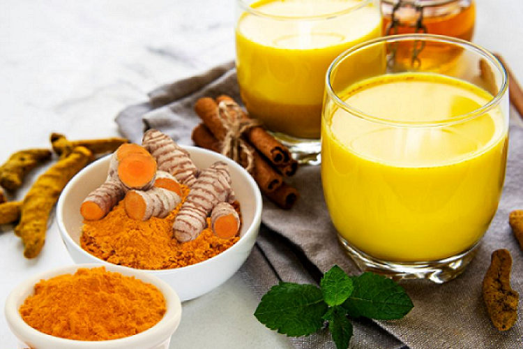 «شیر طلایی»؛ نوشیدنی شگفت‌انگیز