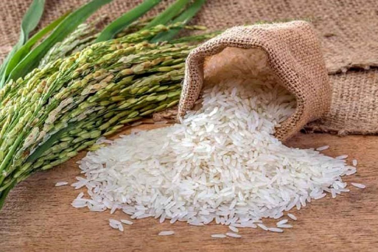 فروشگاه‌های زنجیره‌ای برنج ۸۰ هزارتومانی را ۳۰۰ هزار می‌فروشند