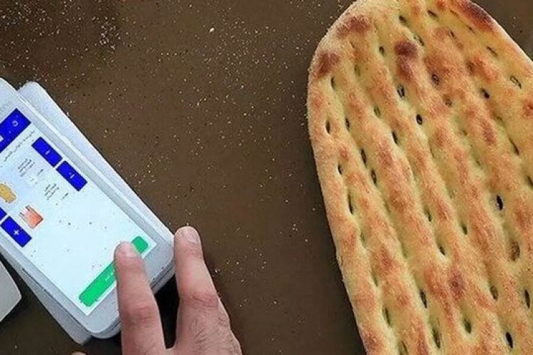 پنج درصد کارت‌‌های بانکی ۳۵ درصد نان کشور را می‌بلعند