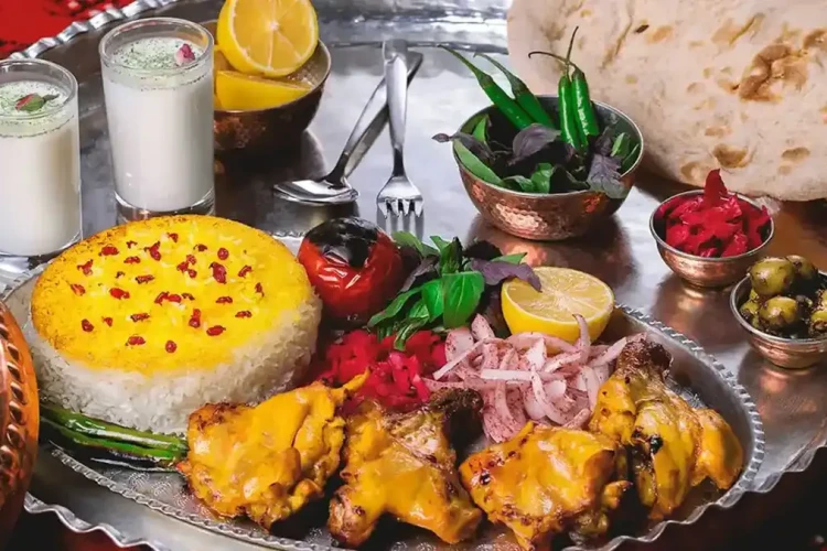 افزایش هفتگی قیمت غذا؛ مردم رستوران نمی‌روند