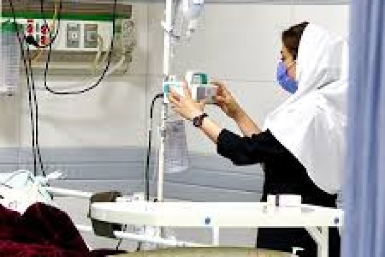 بحران کمبود پرستار در ۵ استان جدی است / پرستاران از مالیات معاف شوند