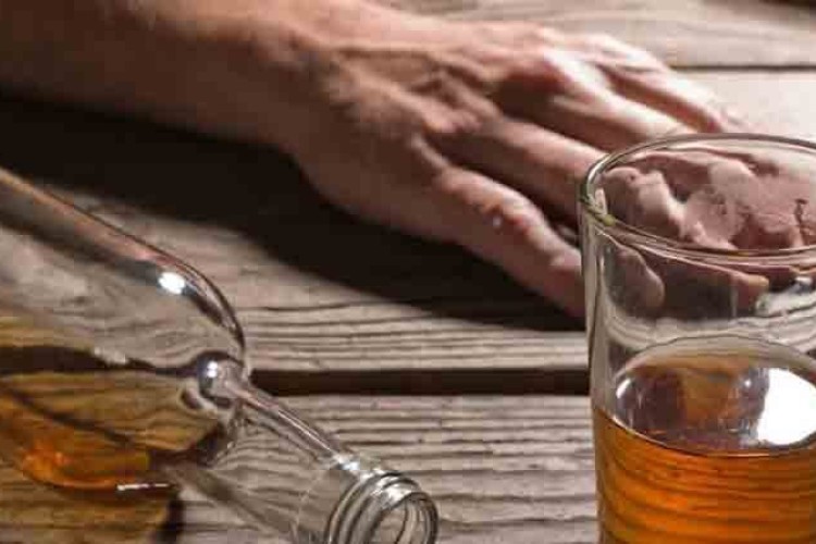 مسمومیت با الکل‌؛ نابینایی و مرگ در یک جرعه!