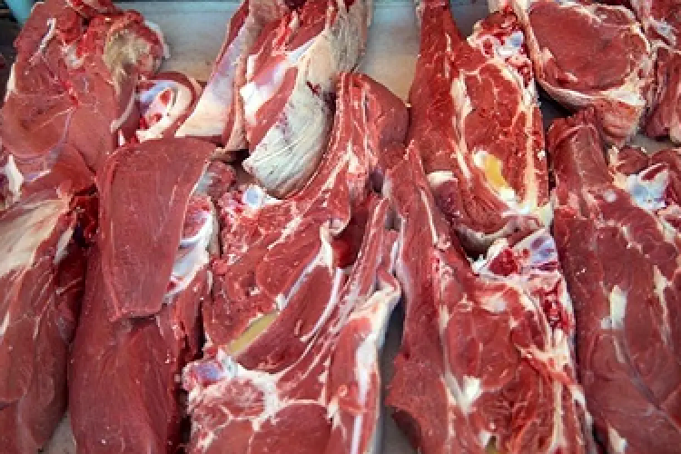 تامین گوشت در ماه‌های آتی دچار مشکل می‌شود