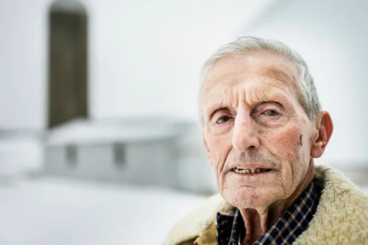 کشاورز لج‌باز؛ مرد ۸۶ ساله‌ای که به ۲٫۴ هزار میلیارد تومان «نه» گفت