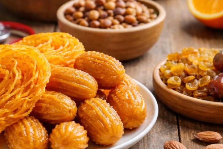 مصرف بی‌رویه شیرینی‌های رمضانی عامل نوسان قند خون