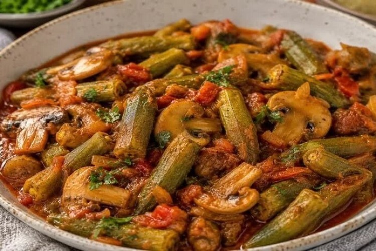 بیشتر آقایان از این سبزی متنفرند ولی ترکیبش با گوجه و قارچ سرخ شده عالی است