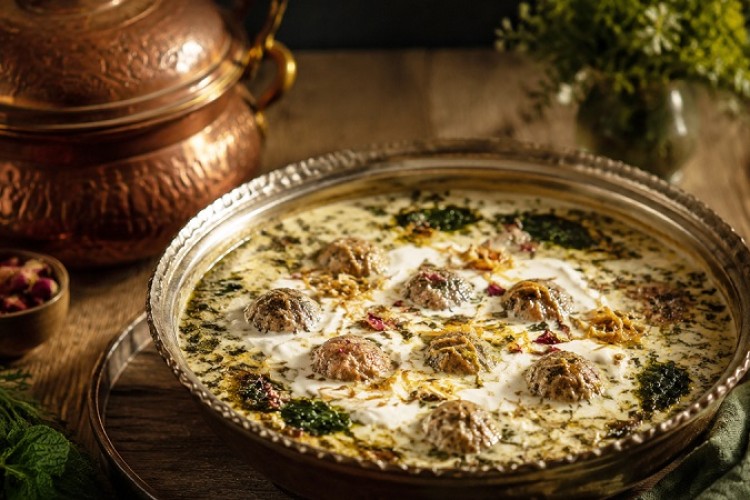 طرز تهیه آش ماست بدون حبوبات؛ یک وعده سبک و مجلسی