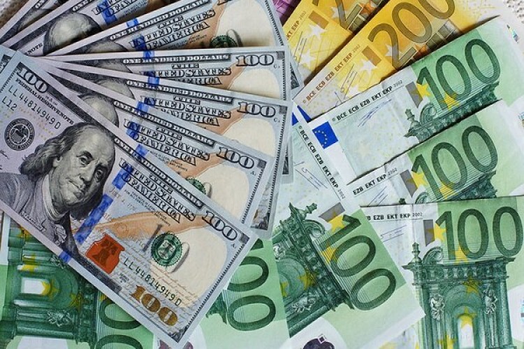 شوک دو میلیارد دلاری به بازار ارز؛ تغییر زمین بازی یا تکرار خطا؟
