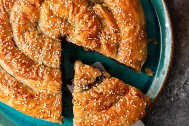 طرز تهیه ۴ نوع از خوشمزه ترین بورک ها