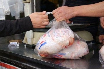 قیمت گوشت مرغ در بازار همچنان کمتر از نرخ مصوب
