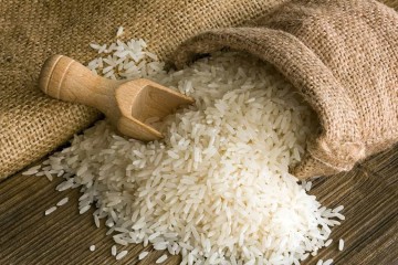 توزیع ۵۰۳۳ تن برنج در بازار لرستان