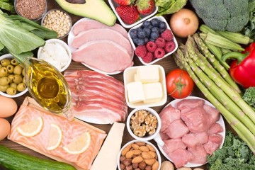 در ۱۲ روز گذشته، هیچ کمبودی در کالاهای اساسی نداشتیم