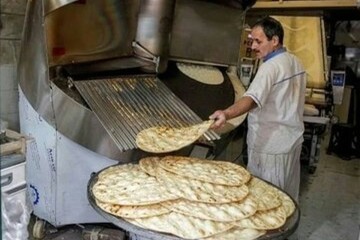 مردم کدام گرانفروشی را گزارش کنند: گران کردن دولتی یا گرانفروشی نانوایان؟!