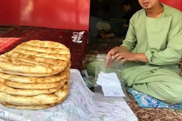 ۳۰ میلیون قرص نان؛ مصرف روزانه اتباع افغانستانی در ایران؟