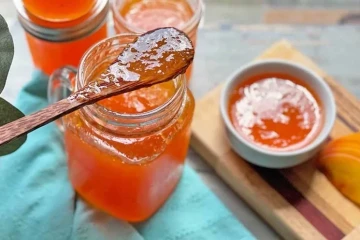 طرز تهیه مربای هلو انجیری+ نکات کپک نزدن آن