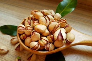 سال گذشته ۱.۷ میلیارد دلار پسته از کشور صادر شد