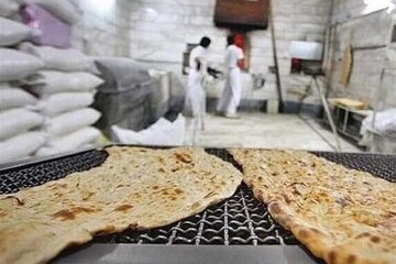 یارانه نان اتباع افغان قطع نشد/ دولت هنوز به ۱۰ میلیون افغانی یارانه می‌دهد!