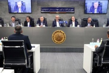توقف کالا در گمرکات به ضرر تولید/ معاون وزیر کشور: تجارت باید روان شود!