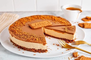 طرز تهیه چیز کیک لوتوس