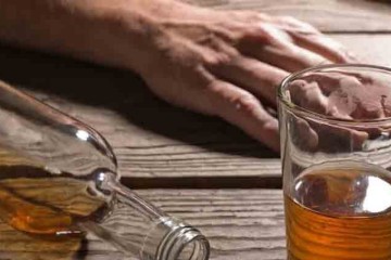 مسمومیت با الکل‌؛ نابینایی و مرگ در یک جرعه!