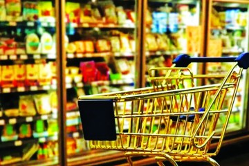 مردم از خریدهای هیجانی کالاهای اساسی ابتدای ماه خودداری کنند