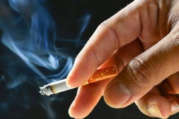 هر نخ سیگار ۱۱ دقیقه از عمر انسان کم می کند