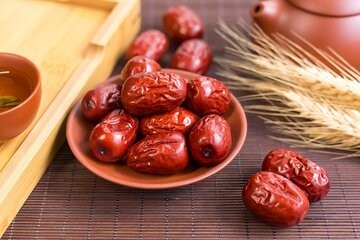 برگزاری نخستین جشنواره عناب در الیگودرز چشم‌انداز معرفی محصول بی‌نظیر لرستان به کشور