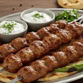 طرز تهیه کوفته کباب ترکیه ای؛ کباب آبدار و خوشمزه با ادویه مخصوص و طعم رستورانی