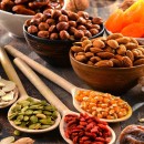 مضرات مصرف بیش از حد آجیل و شیرینی چیست ؟