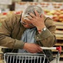 مسئولان معیشت مردم را مدیریت نمی‌کنند، اما حقوق‌های بالایی می‌گیرند!/ هشدار درباره انتقال فقر به نسل‌های آینده