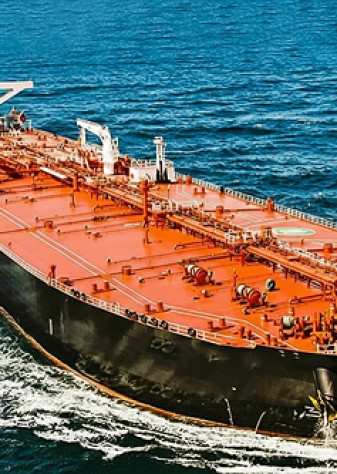 احتمال فروش نفت توسط بنیاد مستضعفان و وزارت جهاد کشاورزی / چرا نفت تحریمی به نهادهای غیرمتخصص سپرده می‌شود؟